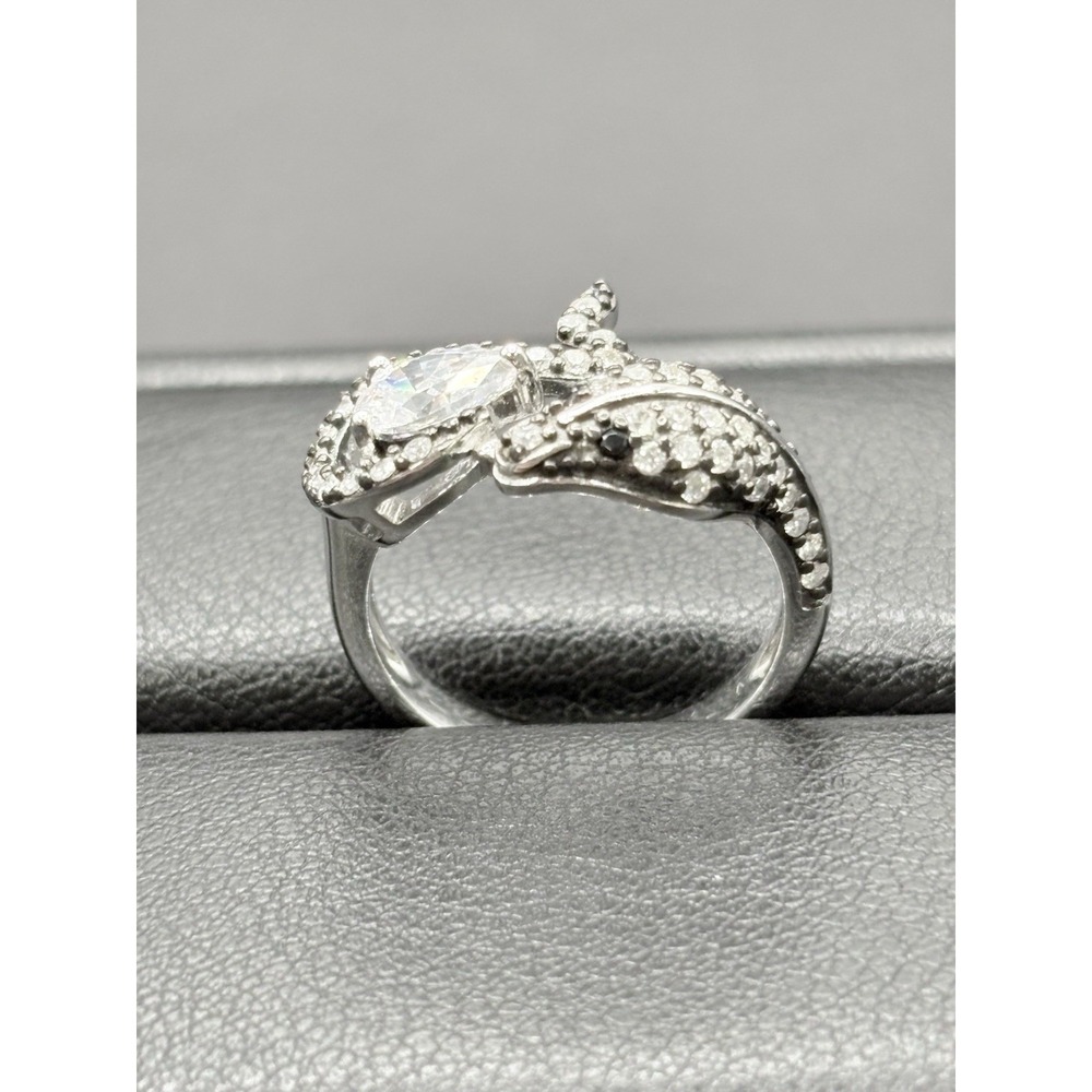 New Condition Sterling Silver Cubic Zirconia Snake Ring Size 7 F24